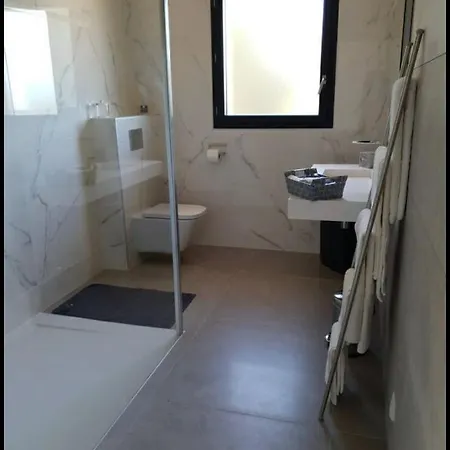 Superbe Villa Haut De Gamme Avec Piscine Privee A Seulement 5 Minutes Des Plages, Proche Ajaccio Et Porticcio וילה *